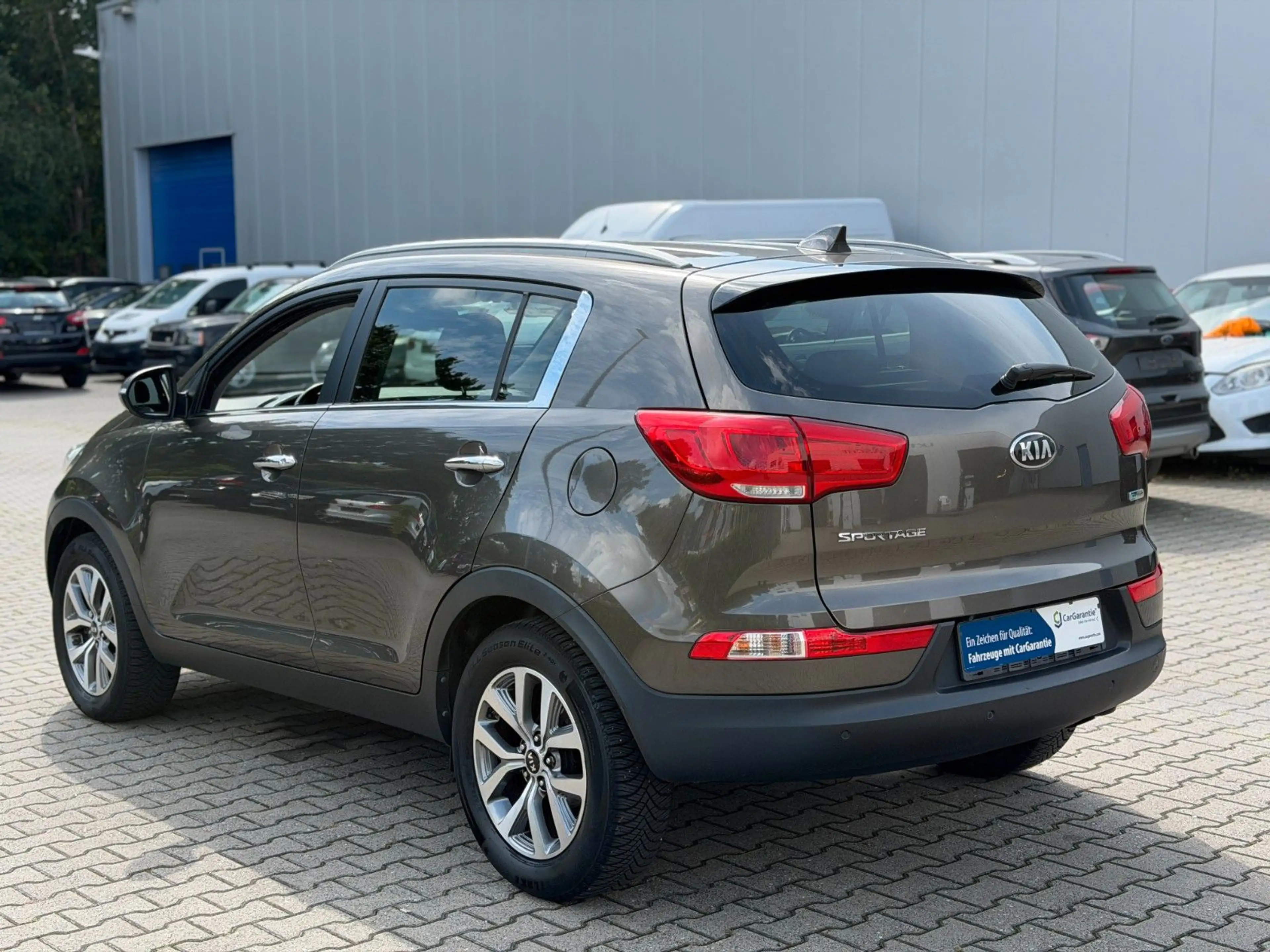 Kia Sportage Attract 2WD Garantie *Leder*Navi*Kamera — photo 13