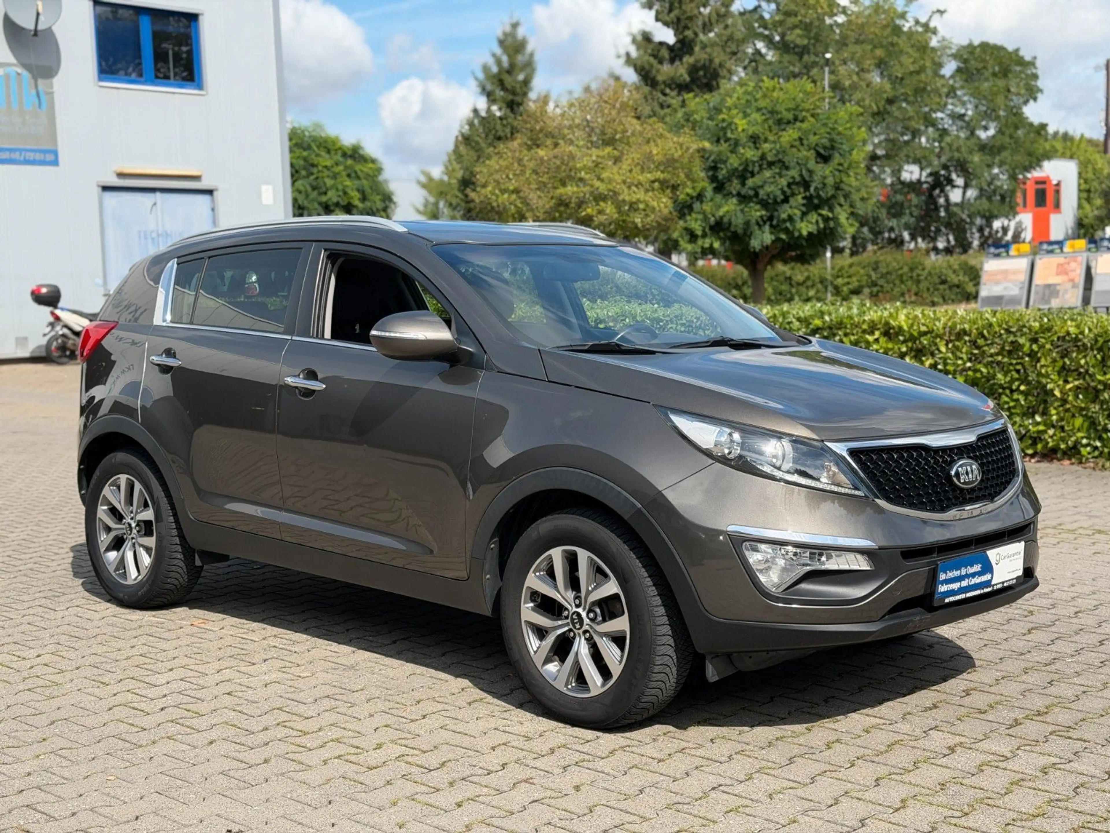 Kia Sportage Attract 2WD Garantie *Leder*Navi*Kamera