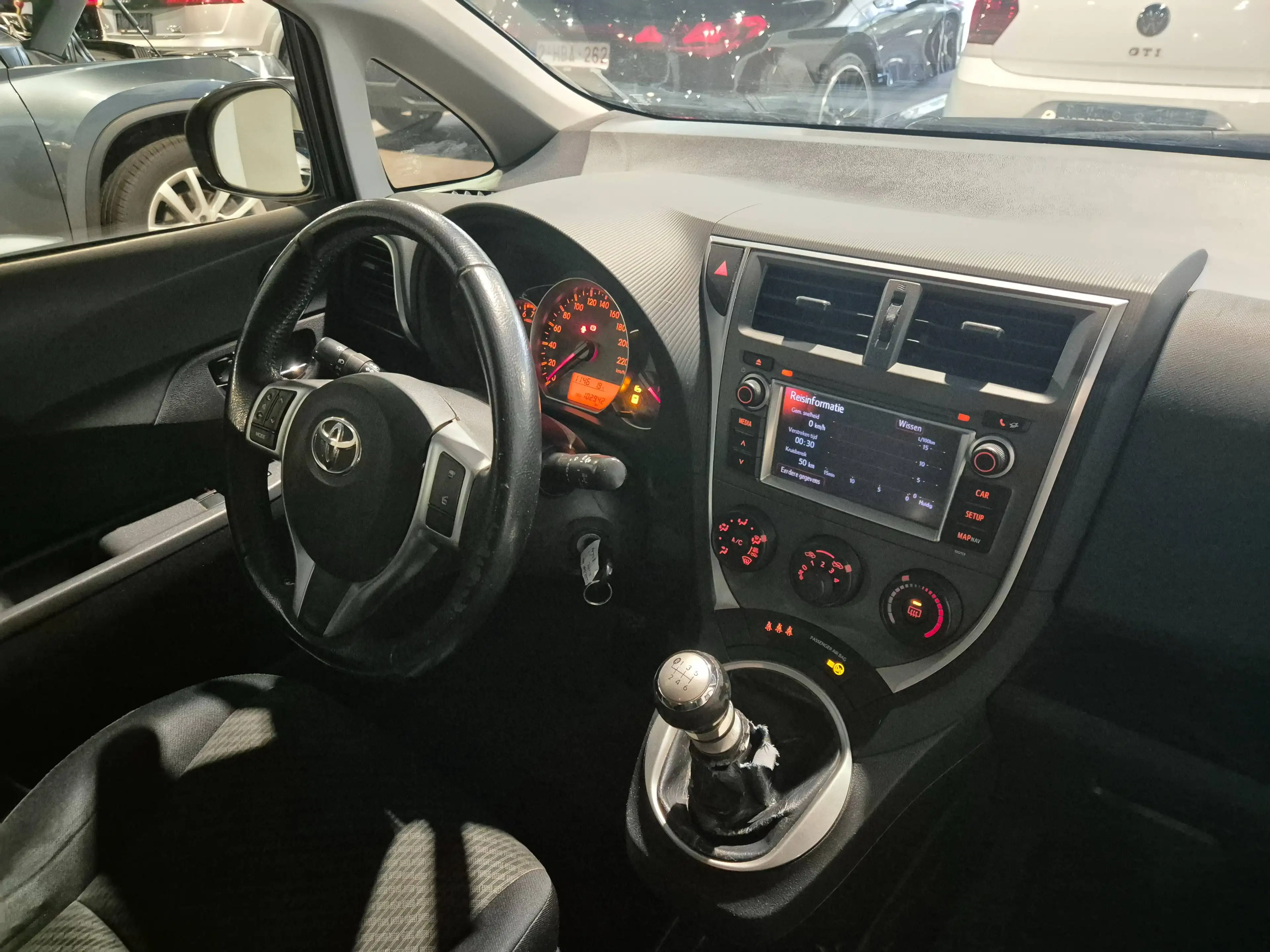 Toyota Verso-S Verso S 1.33 VVT-i Sol — photo 10