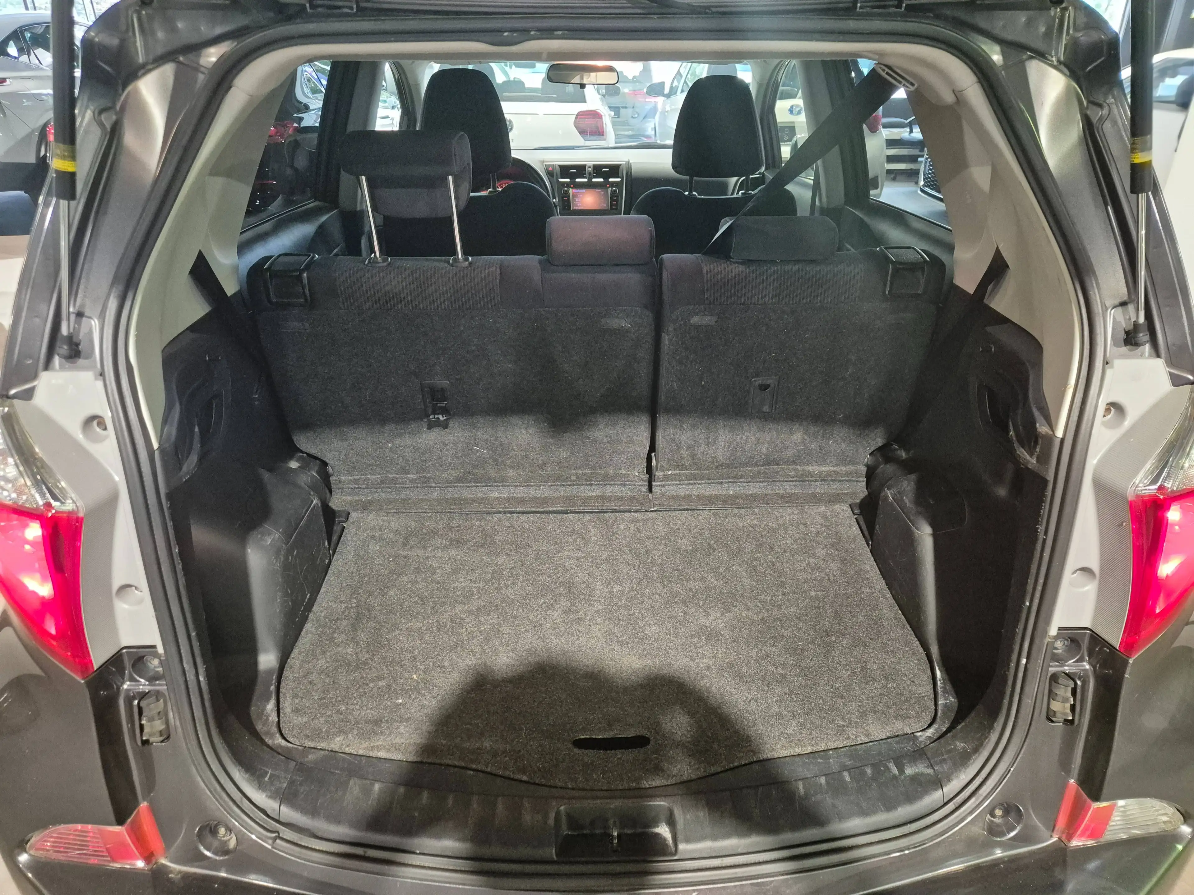 Toyota Verso-S Verso S 1.33 VVT-i Sol — photo 12