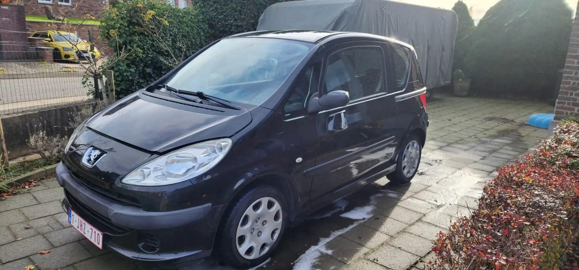 Peugeot 1007 1.4i Urban - 2