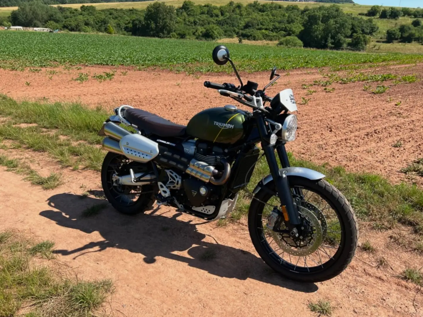 Triumph Scrambler Verde - 1