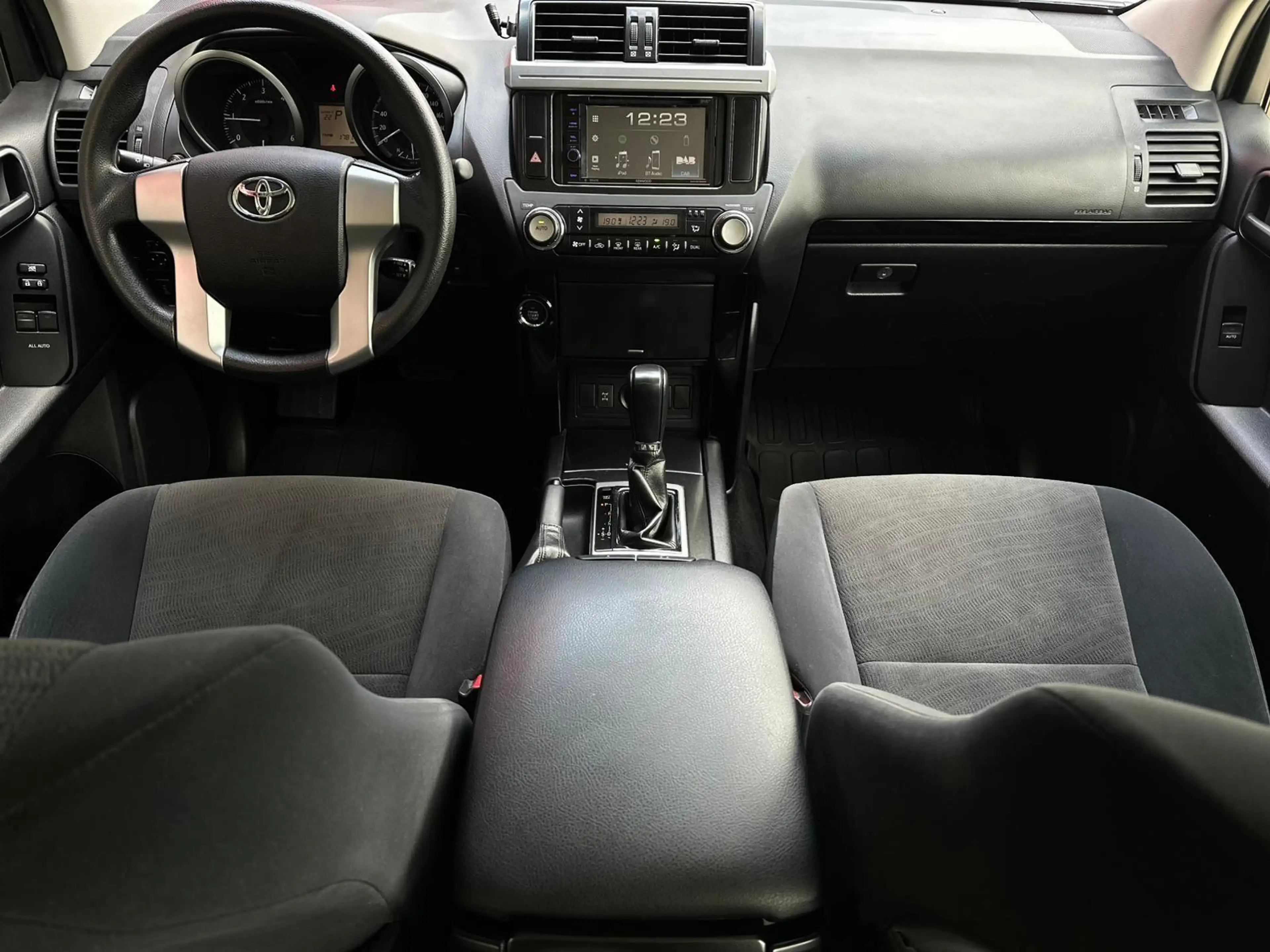 Toyota Land Cruiser 3.0D-4D 4WD SH#AHK#TEMPO#CAM#KEYLES — photo 12