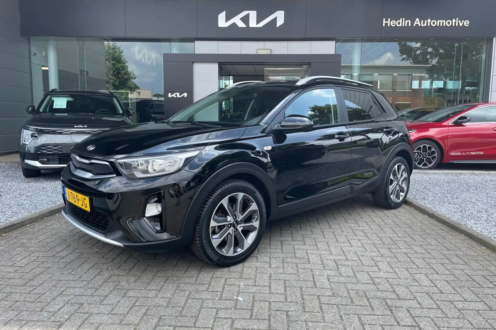 Kia Stonic 1.0 T-GDi Sports Edition Zwart - 2