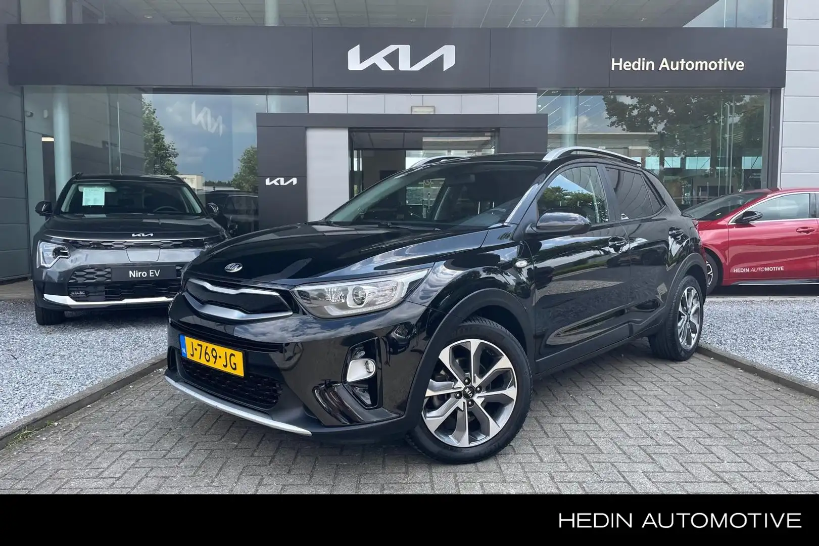 Kia Stonic 1.0 T-GDi Sports Edition Zwart - 1