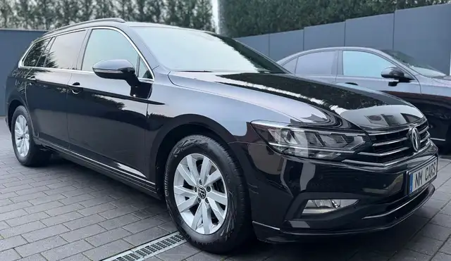 Volkswagen Passat Variant /LEDER/360°/ACC/LED/STANDHEIZUNG