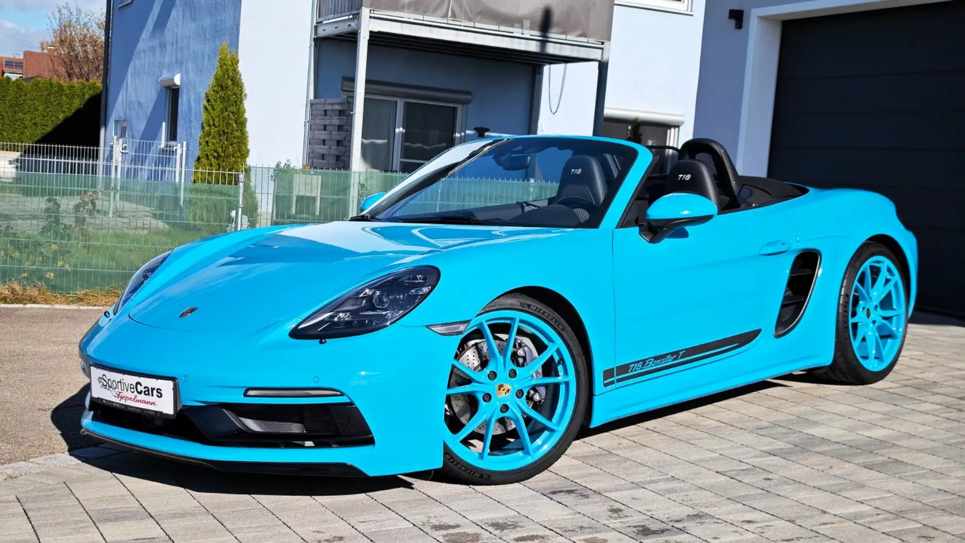 Porsche Boxster 718 T GTS SportDesign 20" PDK 18-Wege Bose MIAMI Blau - 1