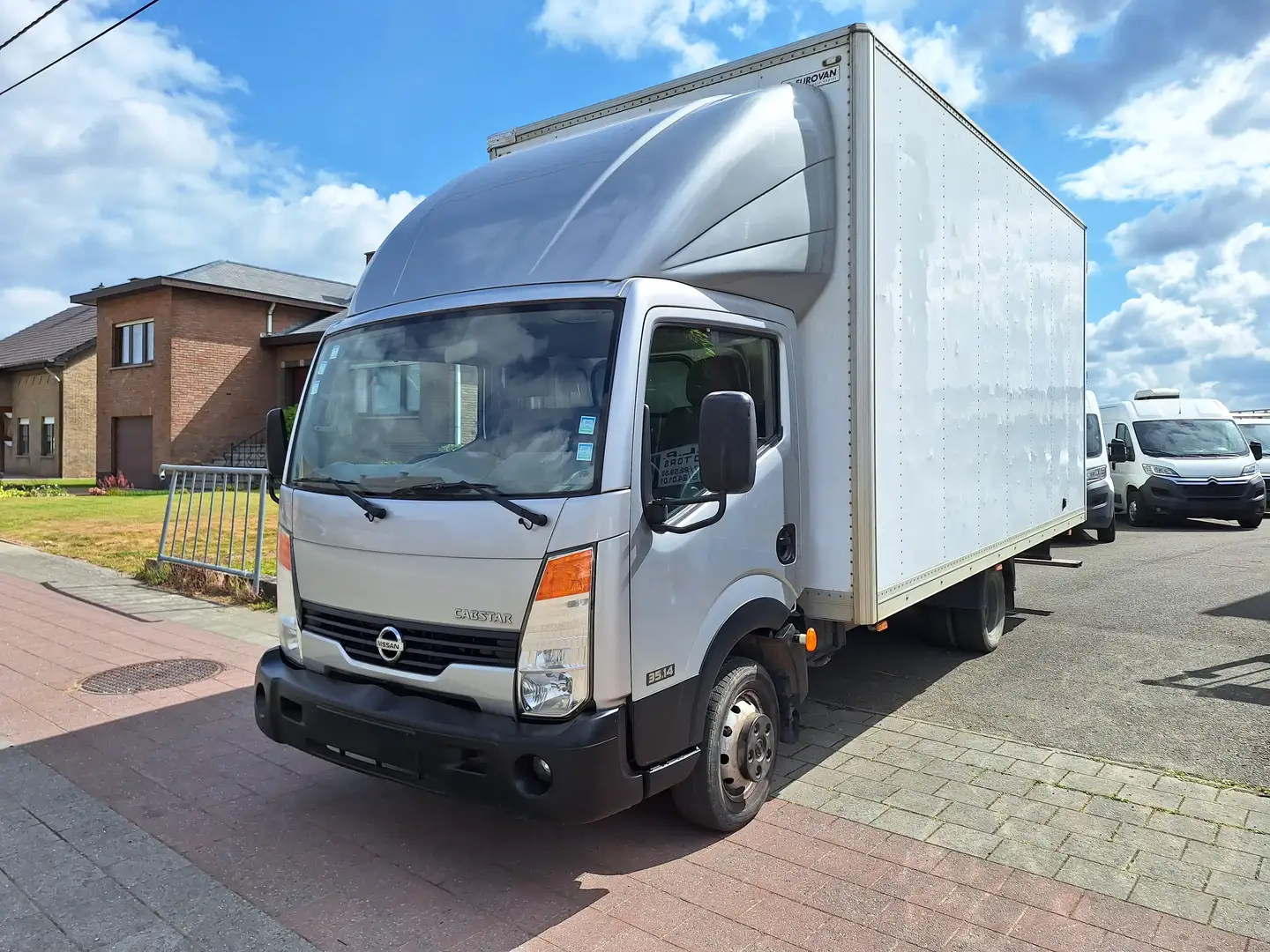 Nissan Cabstar AIRCO-3500KG-MAXI Silber - 2