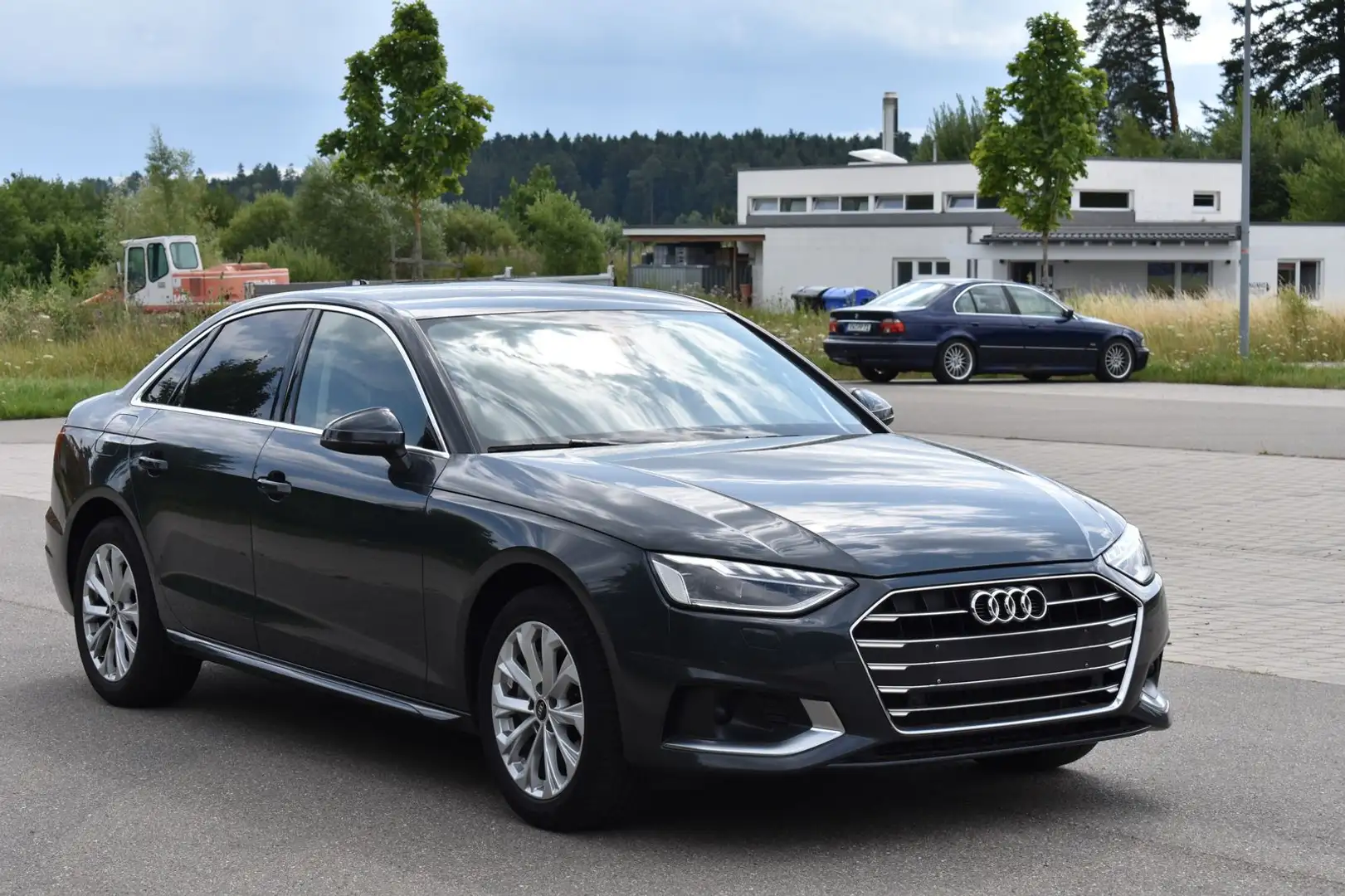 Audi A4 40 TDI*LIM* advanced*S-Tronic*ACC*LED*Kamera Grau - 1