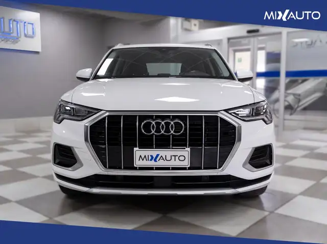 Audi Q3 view 2