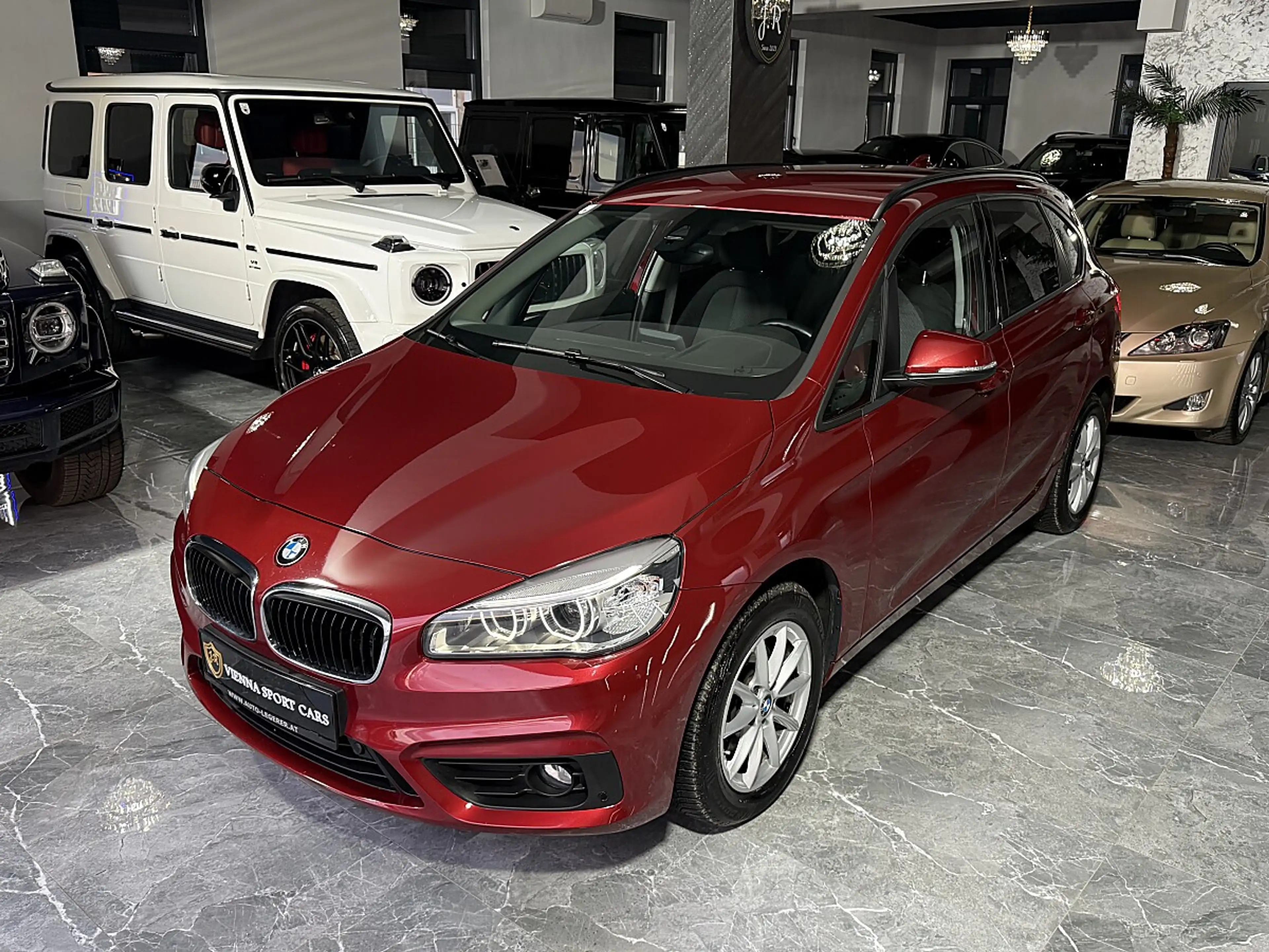 BMW 216 d Active Tourer Advantage Aut.*Wenig-KM*1.Besitz*