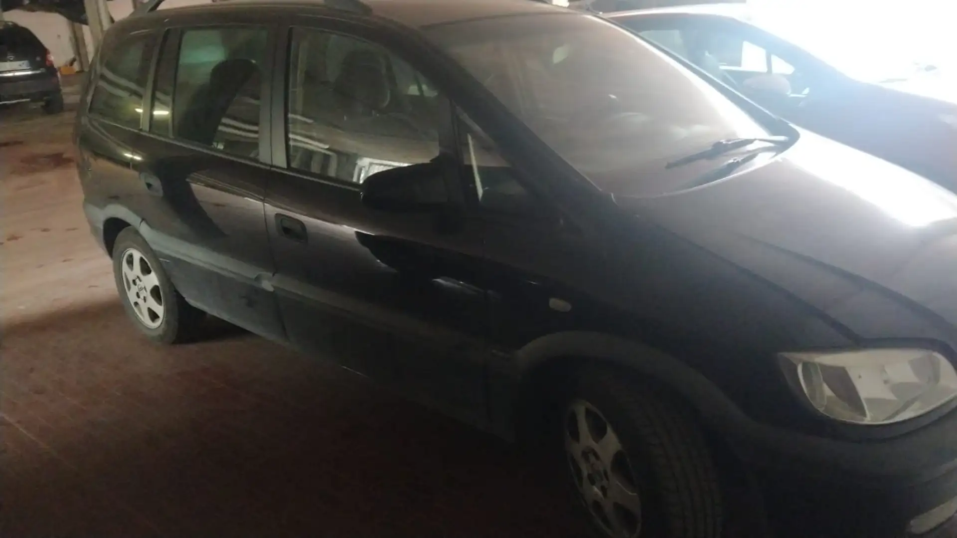 Opel Zafira Zafira 1.6i 16v Elegance (cdx) Nero - 2