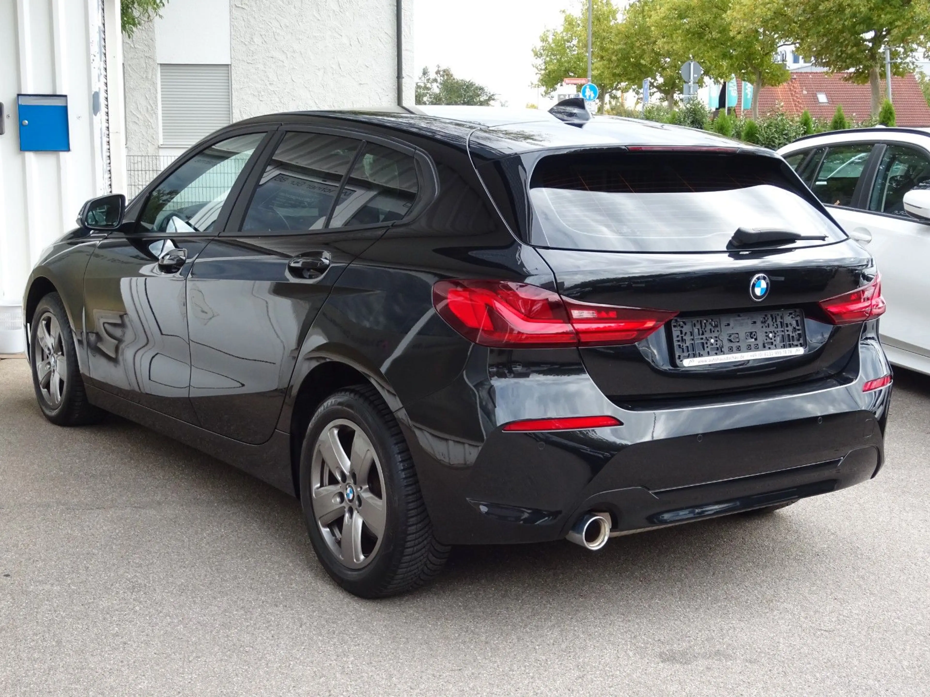 BMW 118 i Aut Advantage Navi LC Pro LED Alu HeckklAut — photo 4