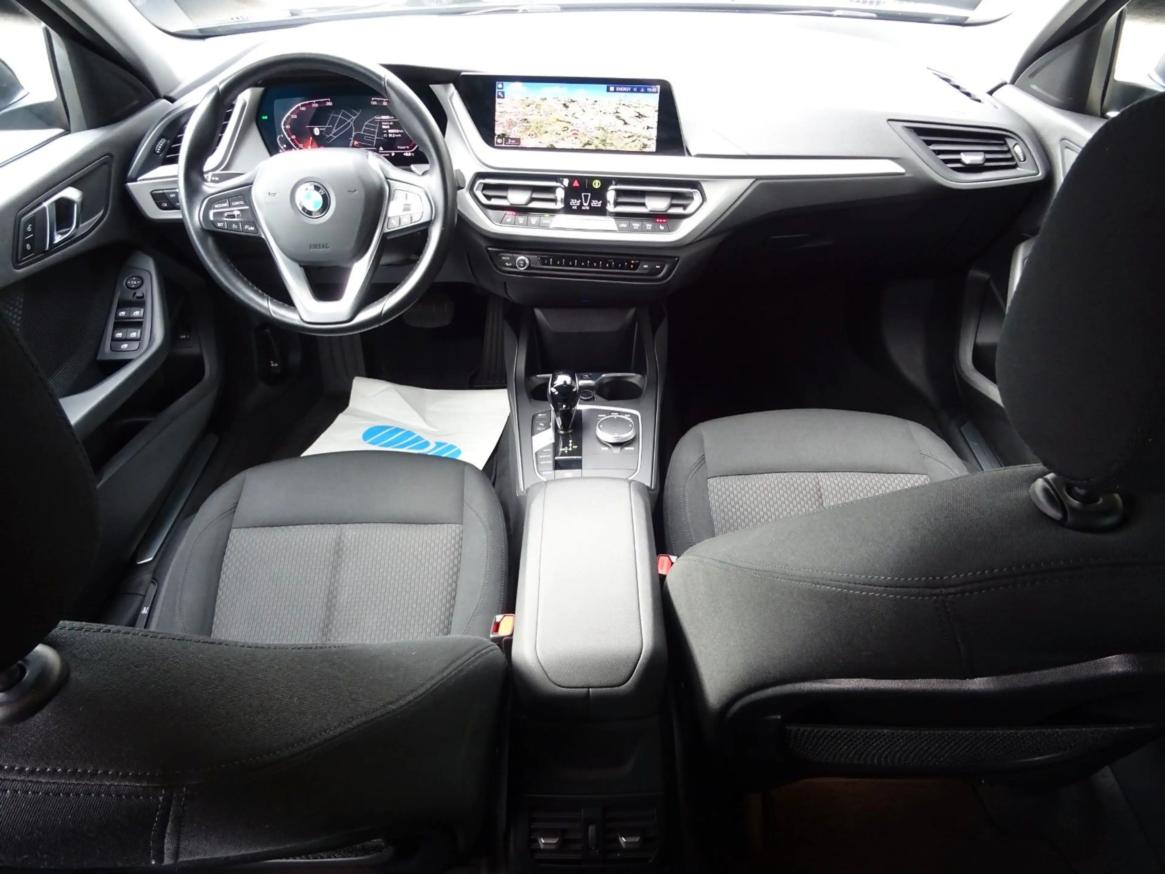 BMW 118 i Aut Advantage Navi LC Pro LED Alu HeckklAut — photo 10