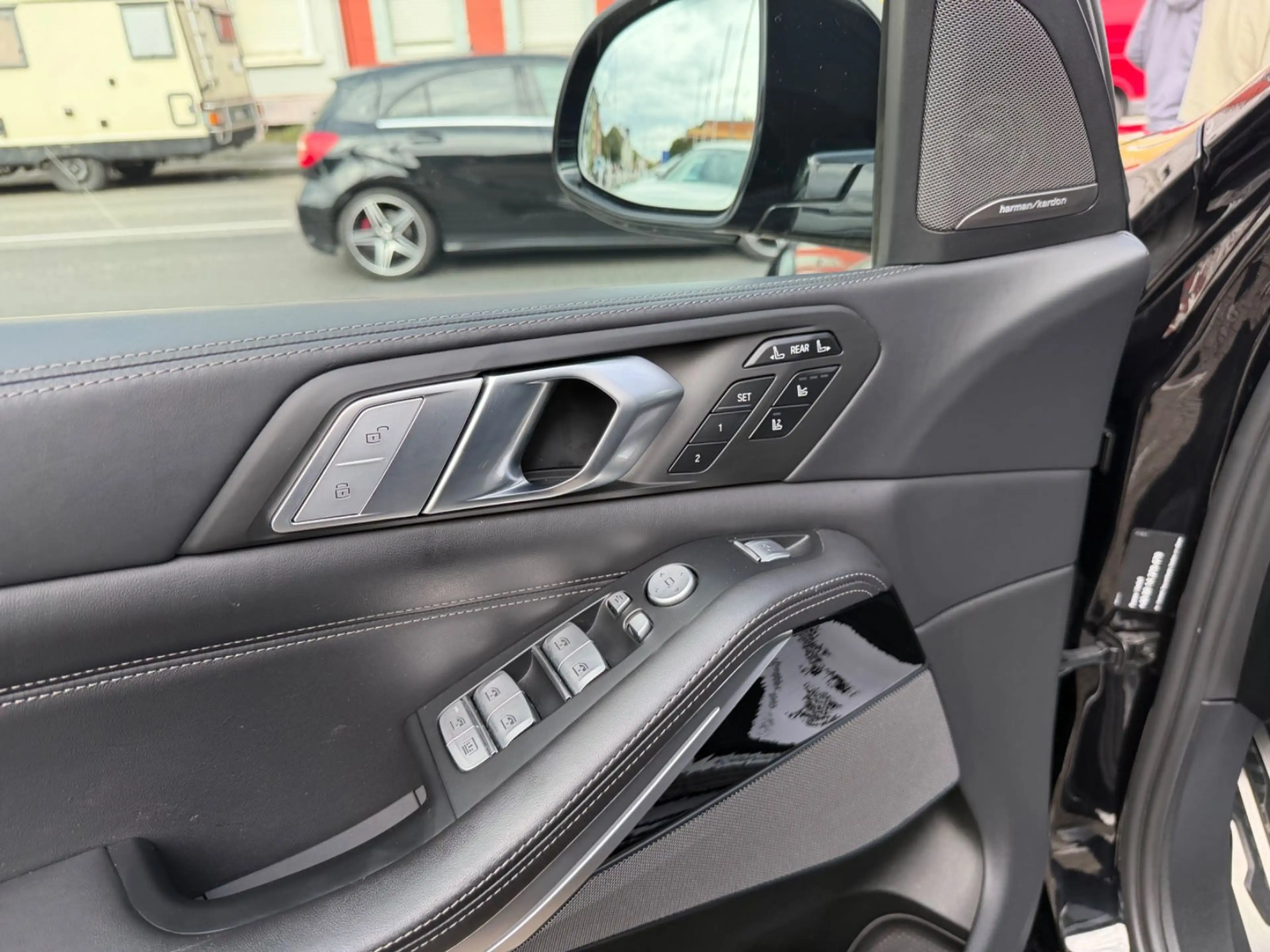 BMW X7 xDrive M50 d VOLLAUSSTATTUNG UNFALLFREI TOP — photo 15