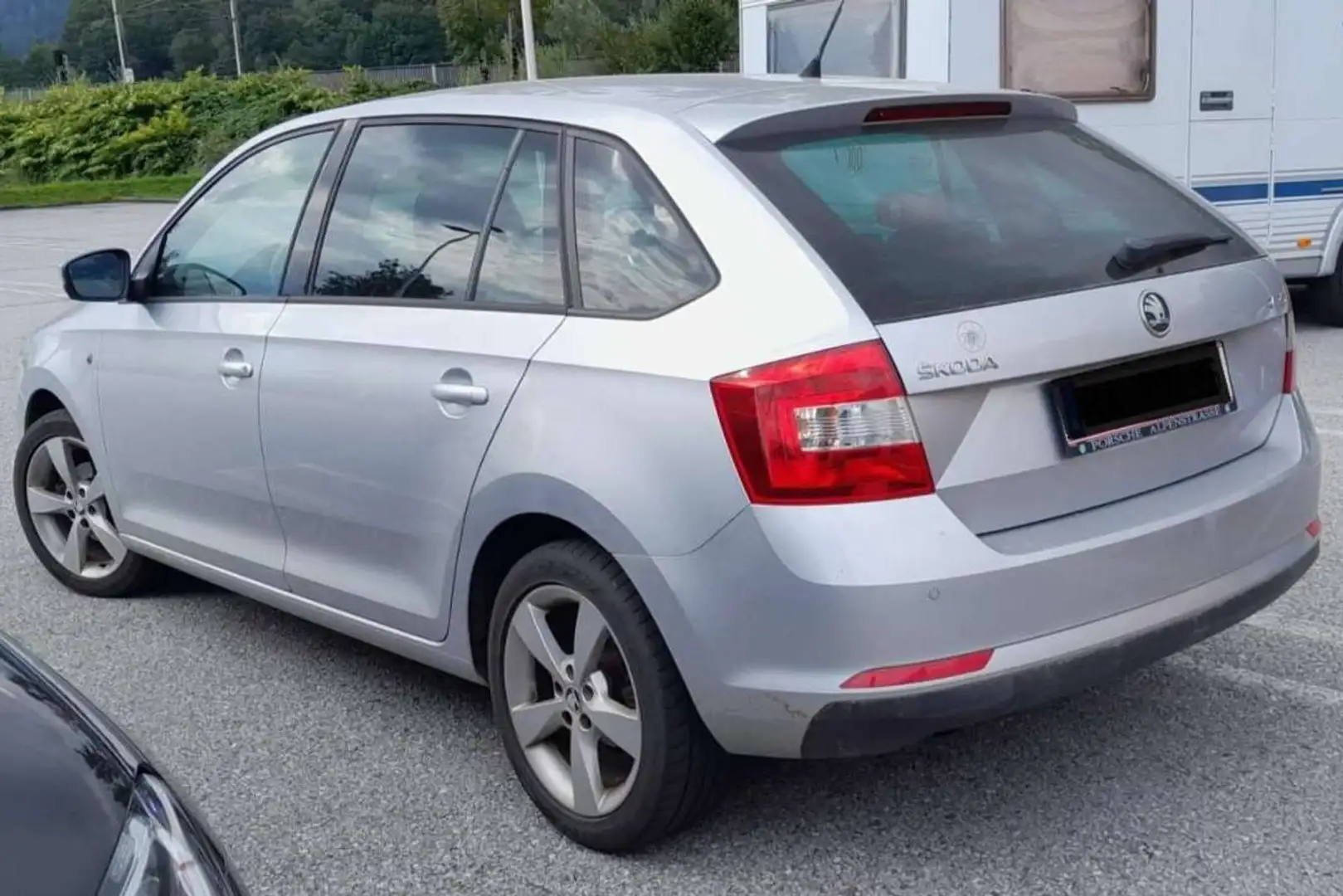 Skoda Rapid/Spaceback Rapid Spaceback 1,2 TSI Elegance Green tec Elegance Grau - 2