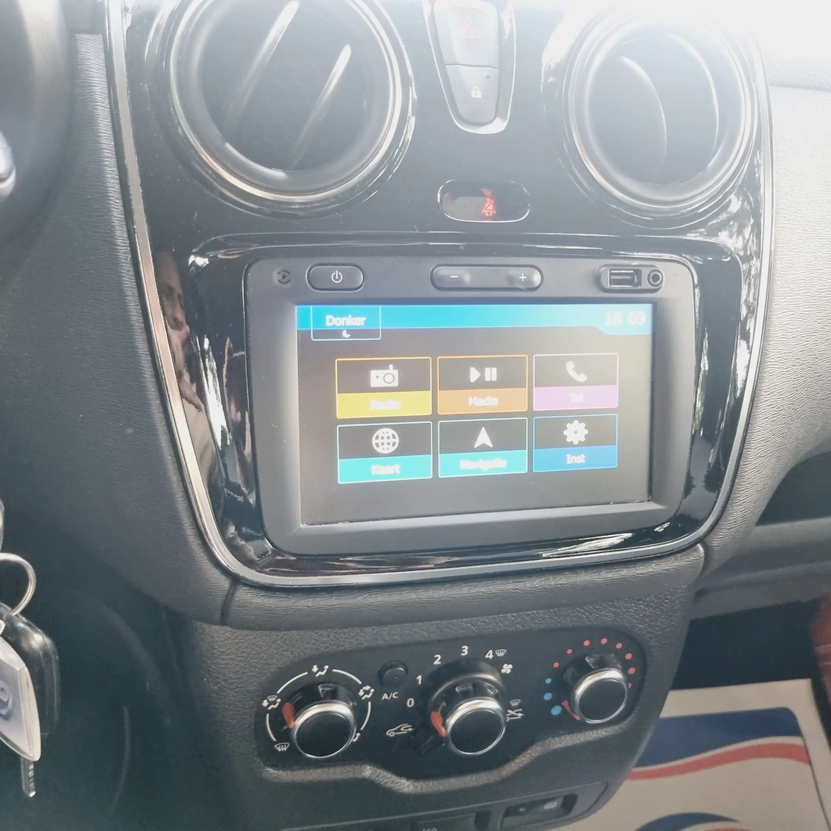 Dacia Lodgy Lodgy Stepway 1.3 TCe Anniversary GPF 5pl. (EU6.2) — photo 15