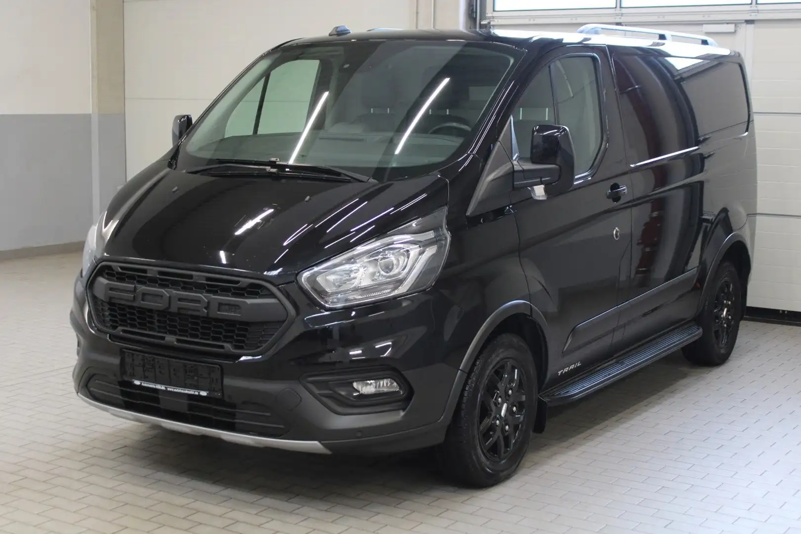 Ford Transit Custom Kasten Trail 300L1, AHK/LMR/LEDER Noir - 2