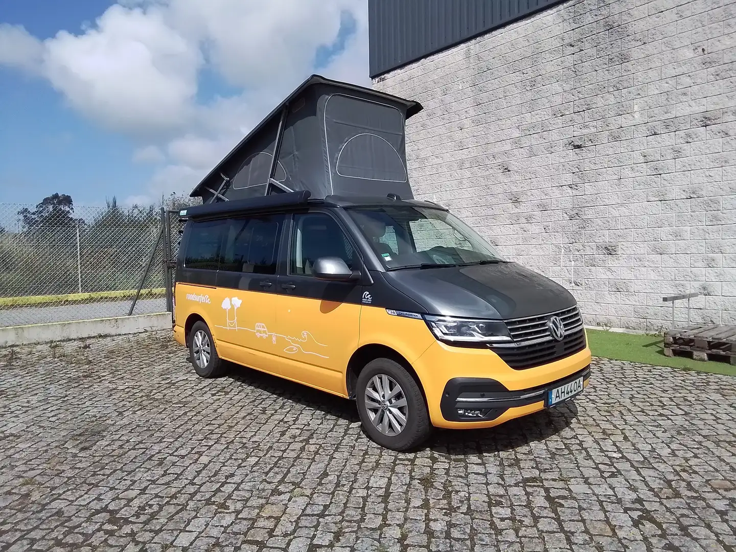 Volkswagen T6.1 California Ocean Gris - 1