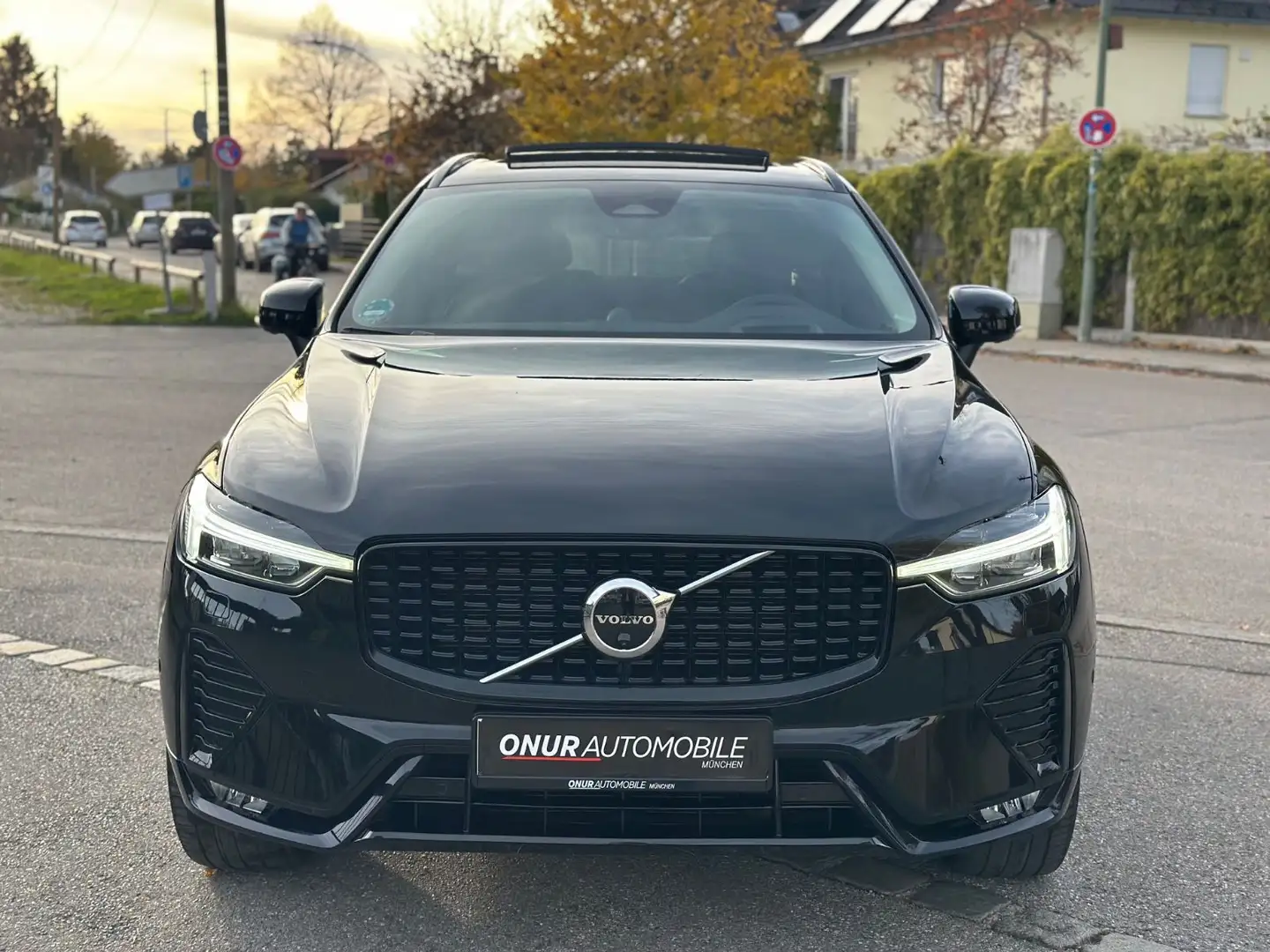 Volvo XC60 Ultimate Dark AWD Leder HuD Pano B&W 360° Noir - 2