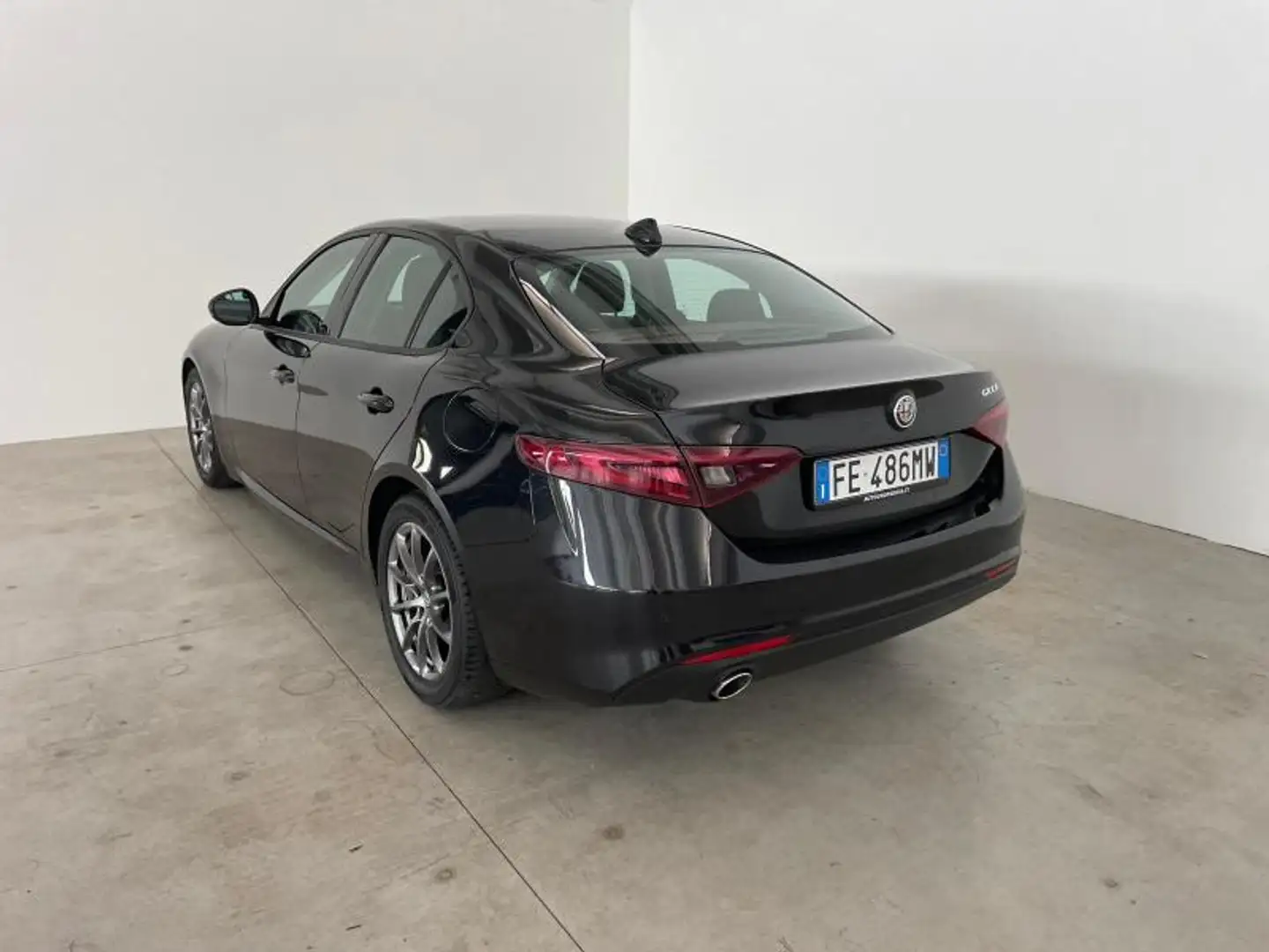 Alfa Romeo Giulia Giulia 2.2 t Giulia 150cv auto - 2