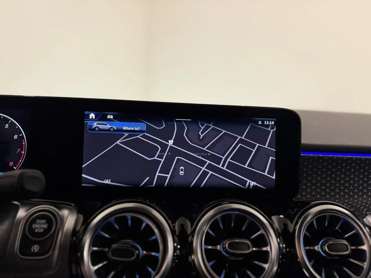 Mercedes-Benz GLB photo Mercedes-Benz GLB