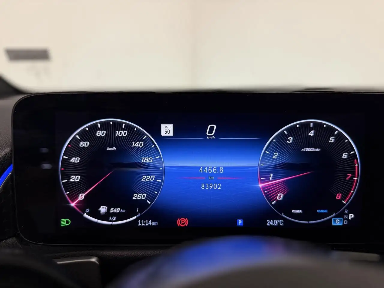 Mercedes-Benz GLB photo Mercedes-Benz GLB