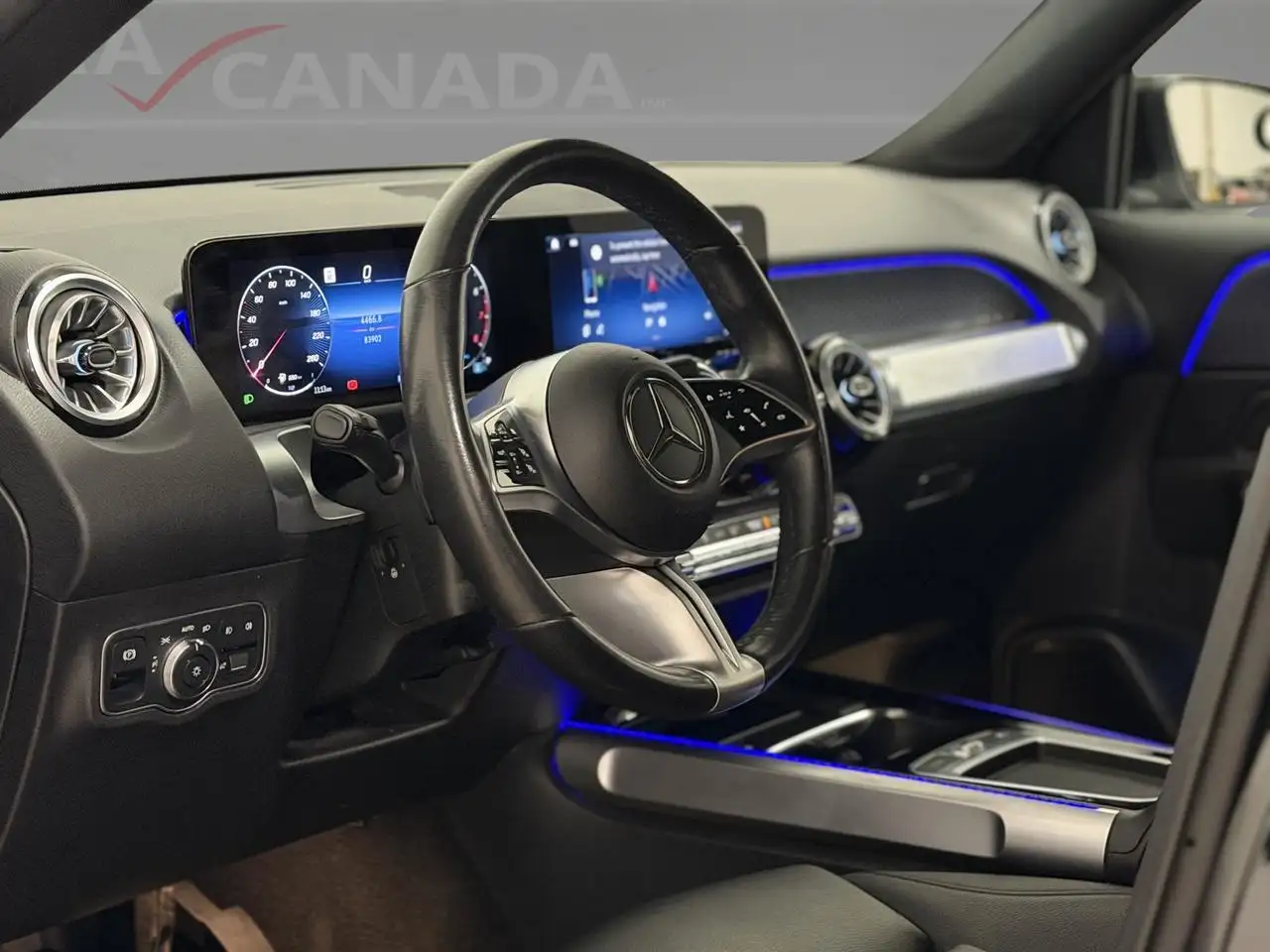 Mercedes-Benz GLB photo Mercedes-Benz GLB