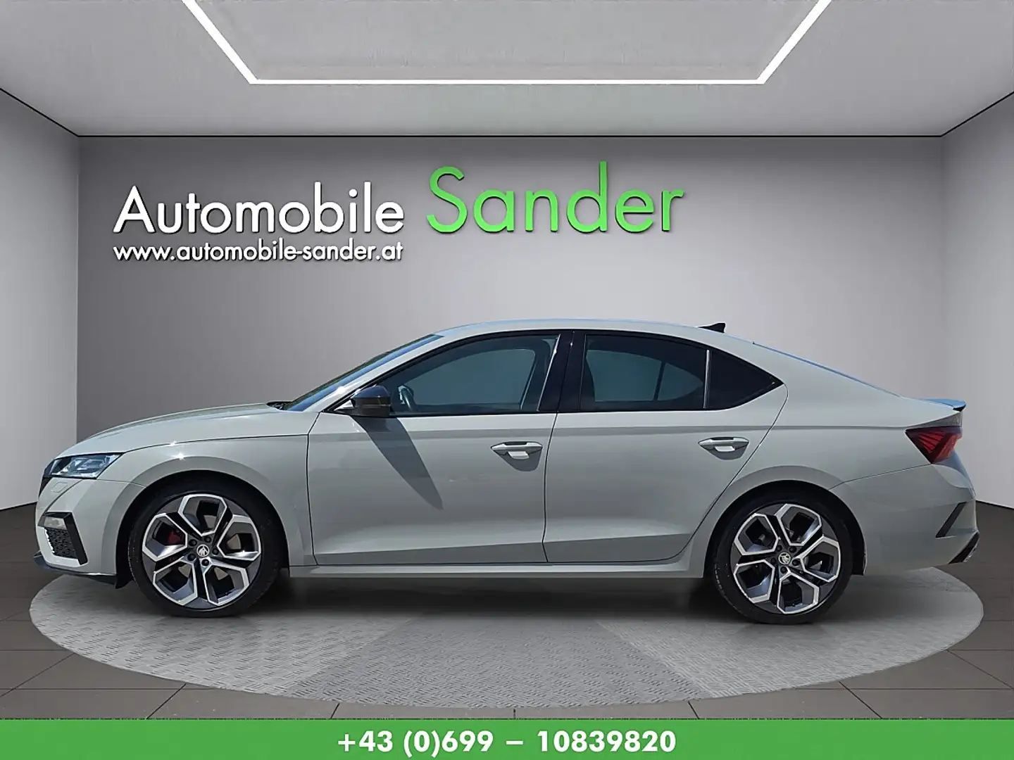 Skoda Octavia 2,0 TDI RS 4x4 DSG Grau - 2
