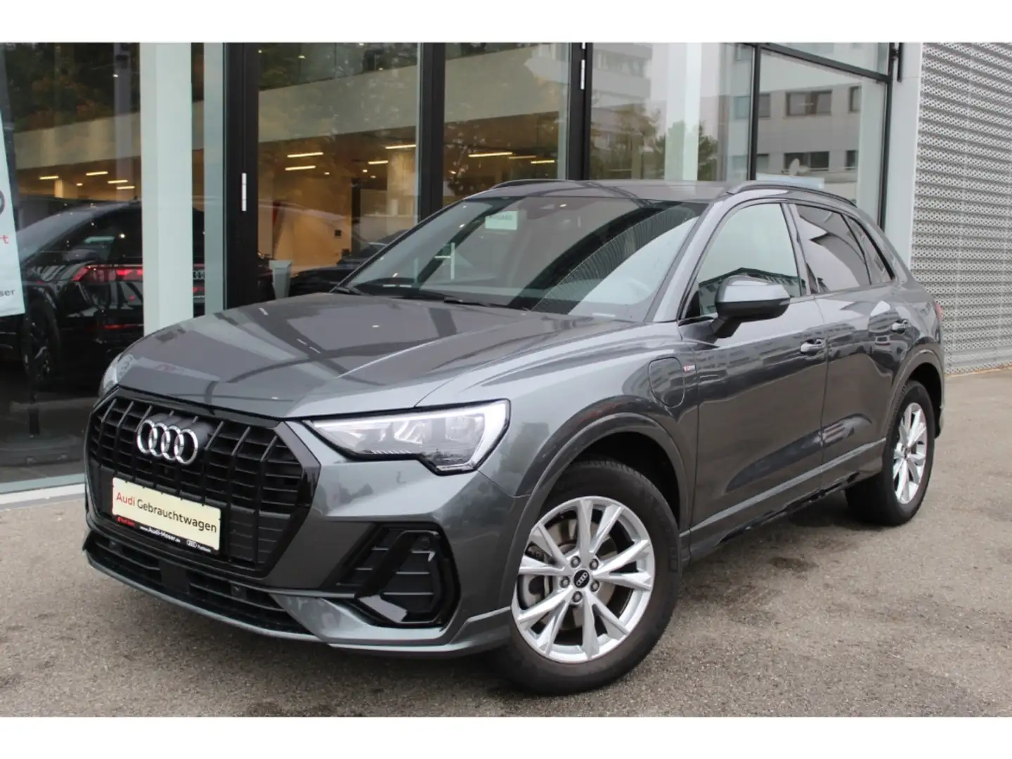 Audi Q3 45 TFSI e S-tr. - S-Line*Schwarz*Kamera*ACC*1.HD!! Grau - 2