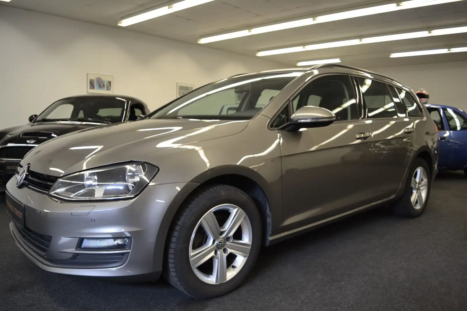 Volkswagen Golf VII Variant TDi Comfortline BMT Gris - 1