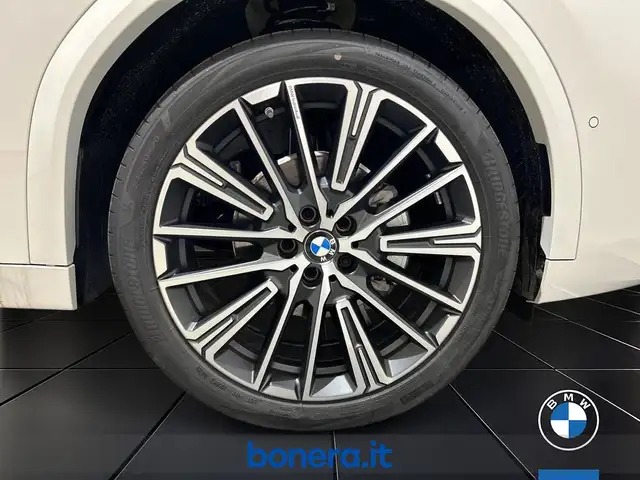 BMW X2 view 13