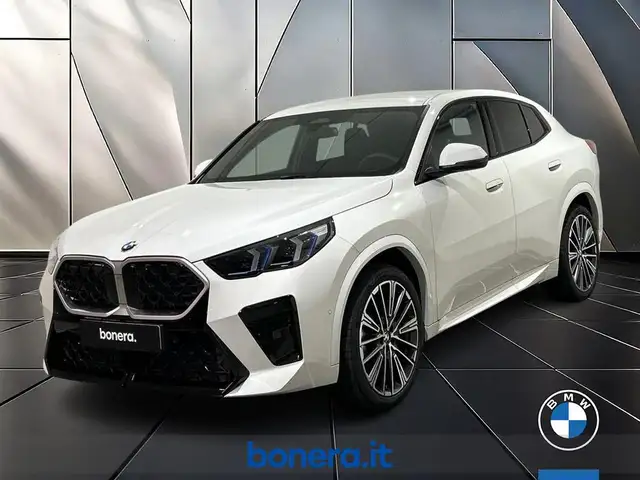 BMW X2 main image
