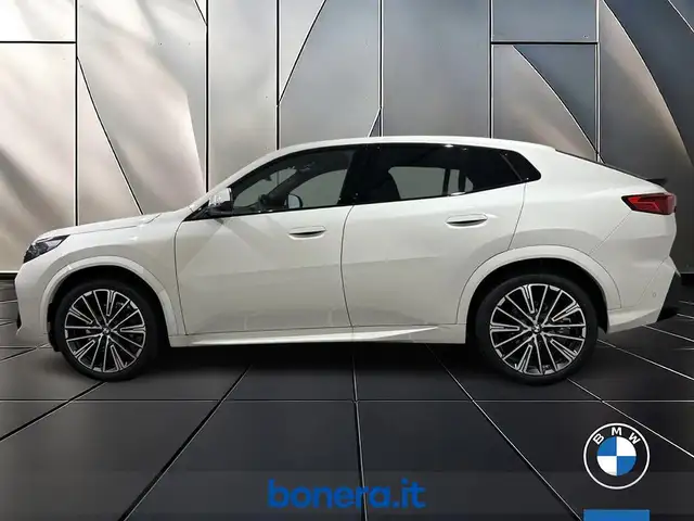 BMW X2 view 8