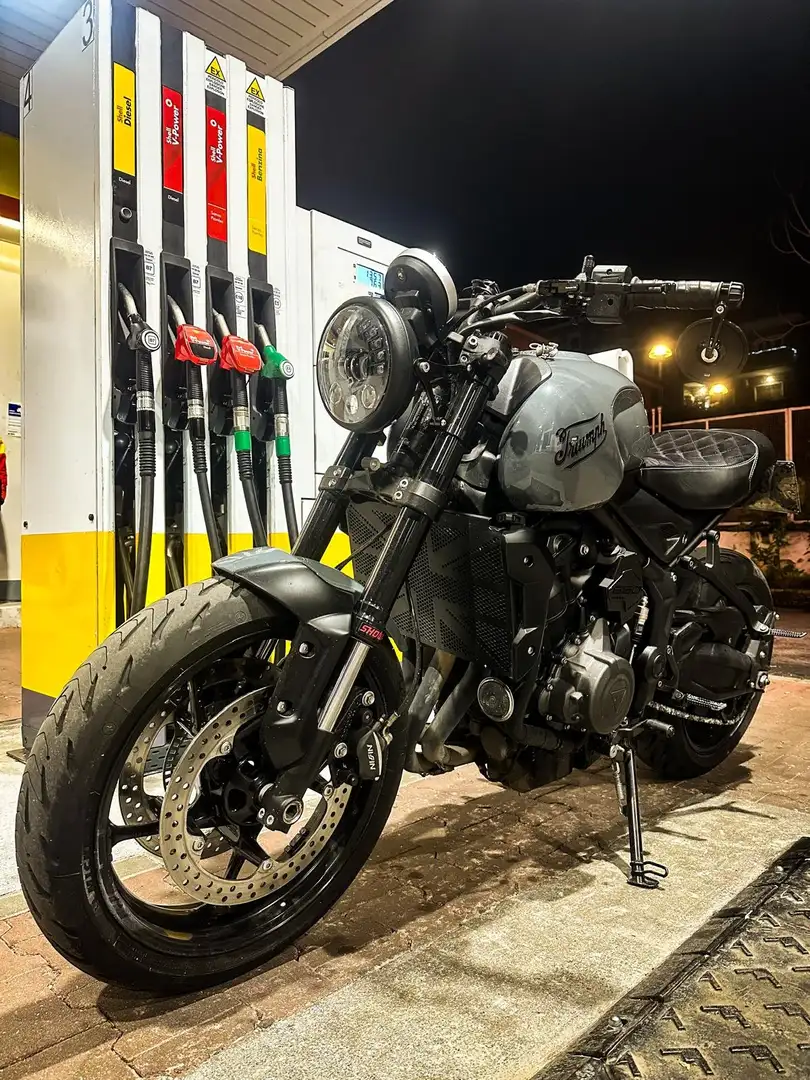 Triumph Trident 660 Grigio - 1