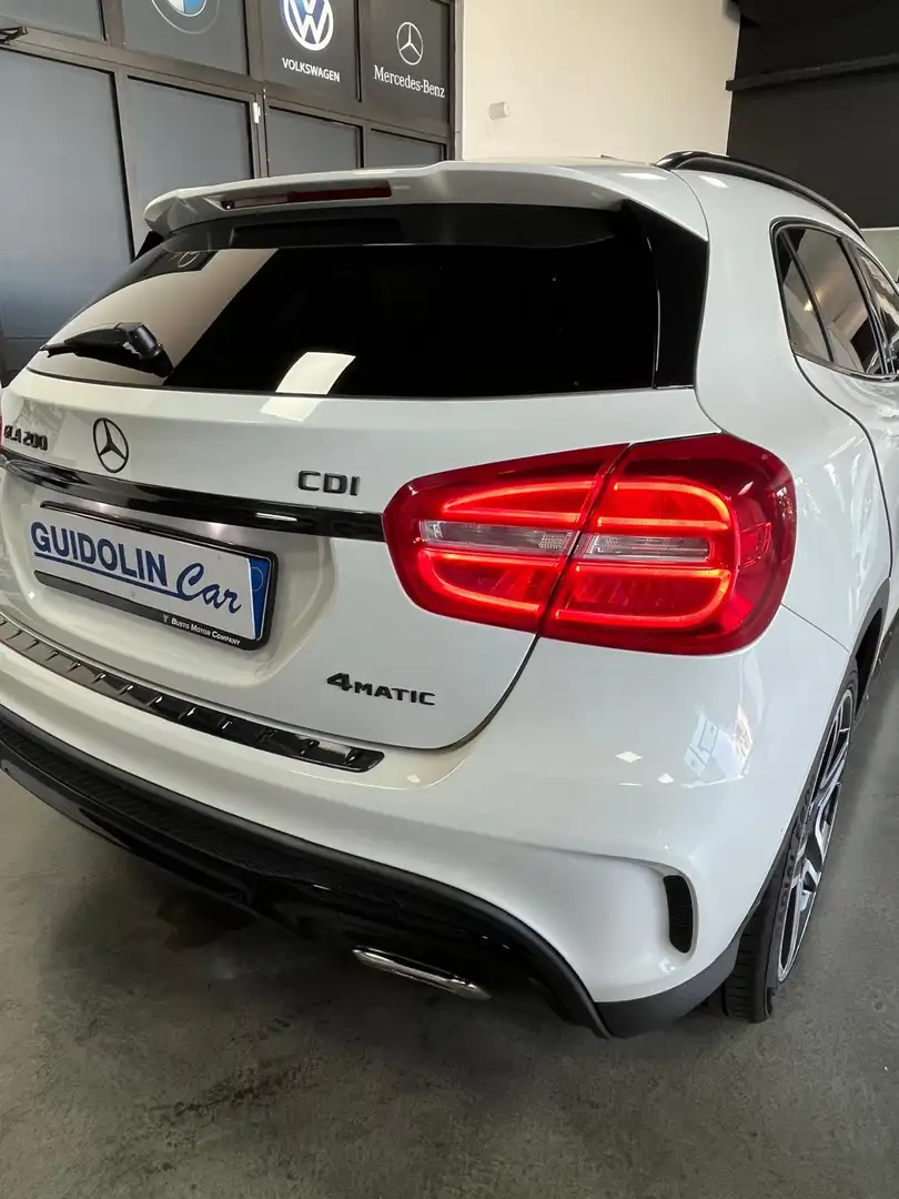 Mercedes-Benz GLA 200 d Automatic 4Matic Premium PACK AMG LED RETROCAM - 2