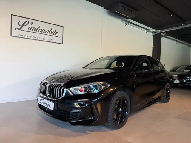 BMW 118 Msport total black full