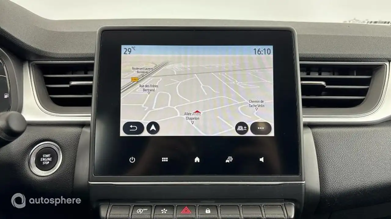 Renault Captur — photo 18