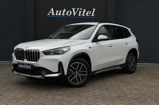 BMW X1 xDrive30e X-Line | Widescreen Facelift | Sportlede