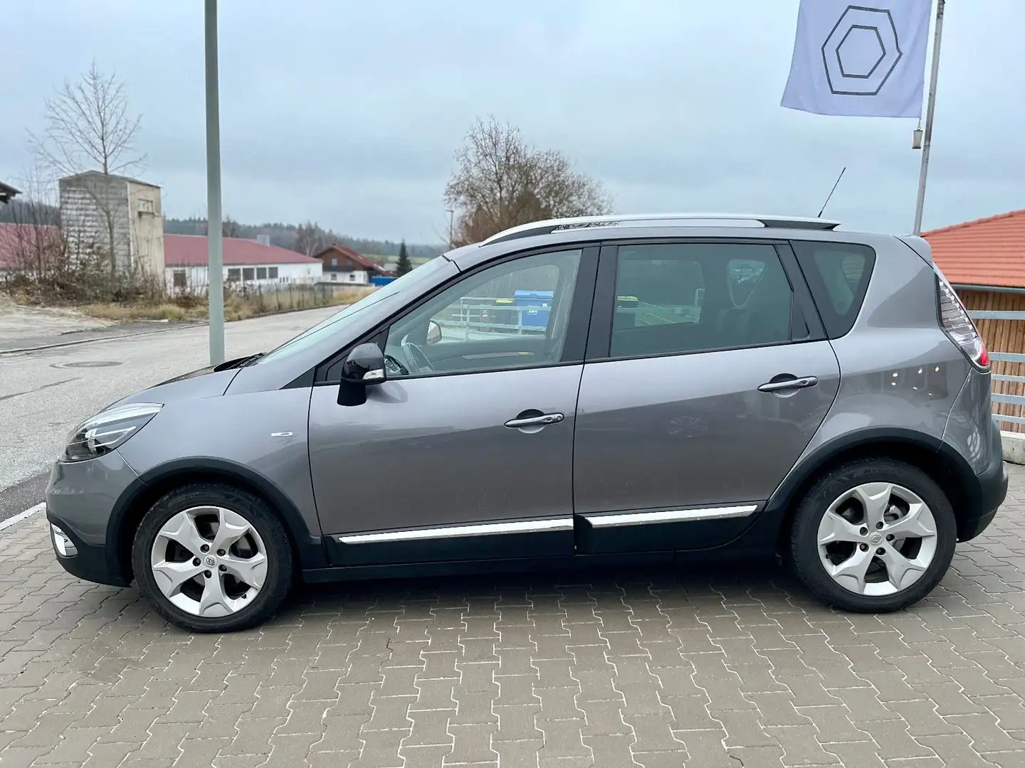 Renault Scenic III BOSE Edition Xmod-Line NAVI ALU PDC Grau - 2