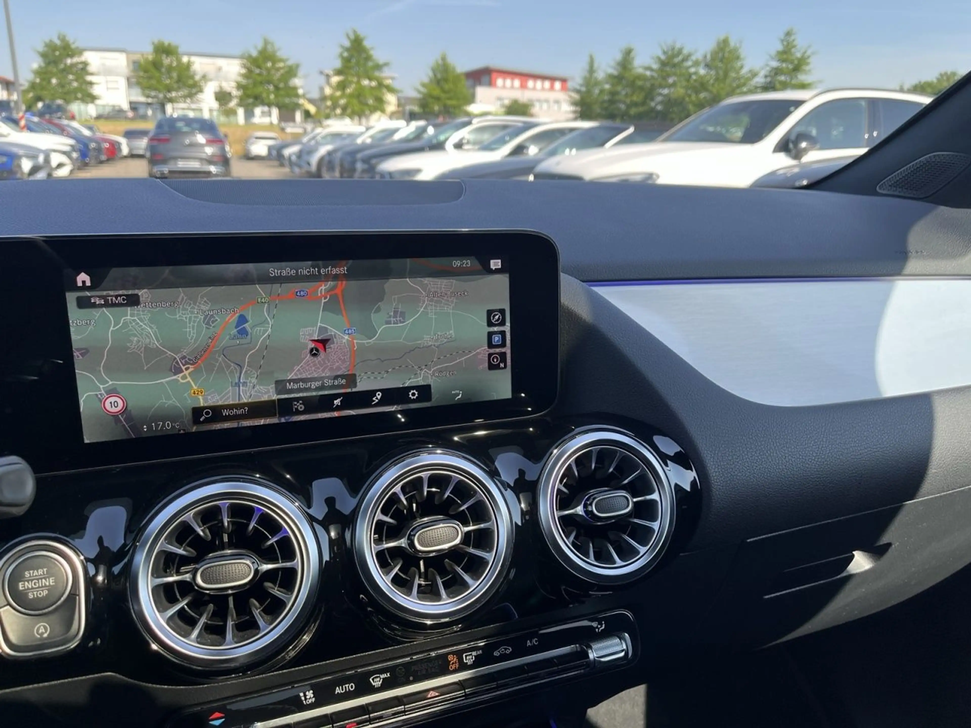 Mercedes-Benz B 220 d 4MATIC AMG+NIGHT+MULTIBEAM+AMBIENTE+PANO — photo 14