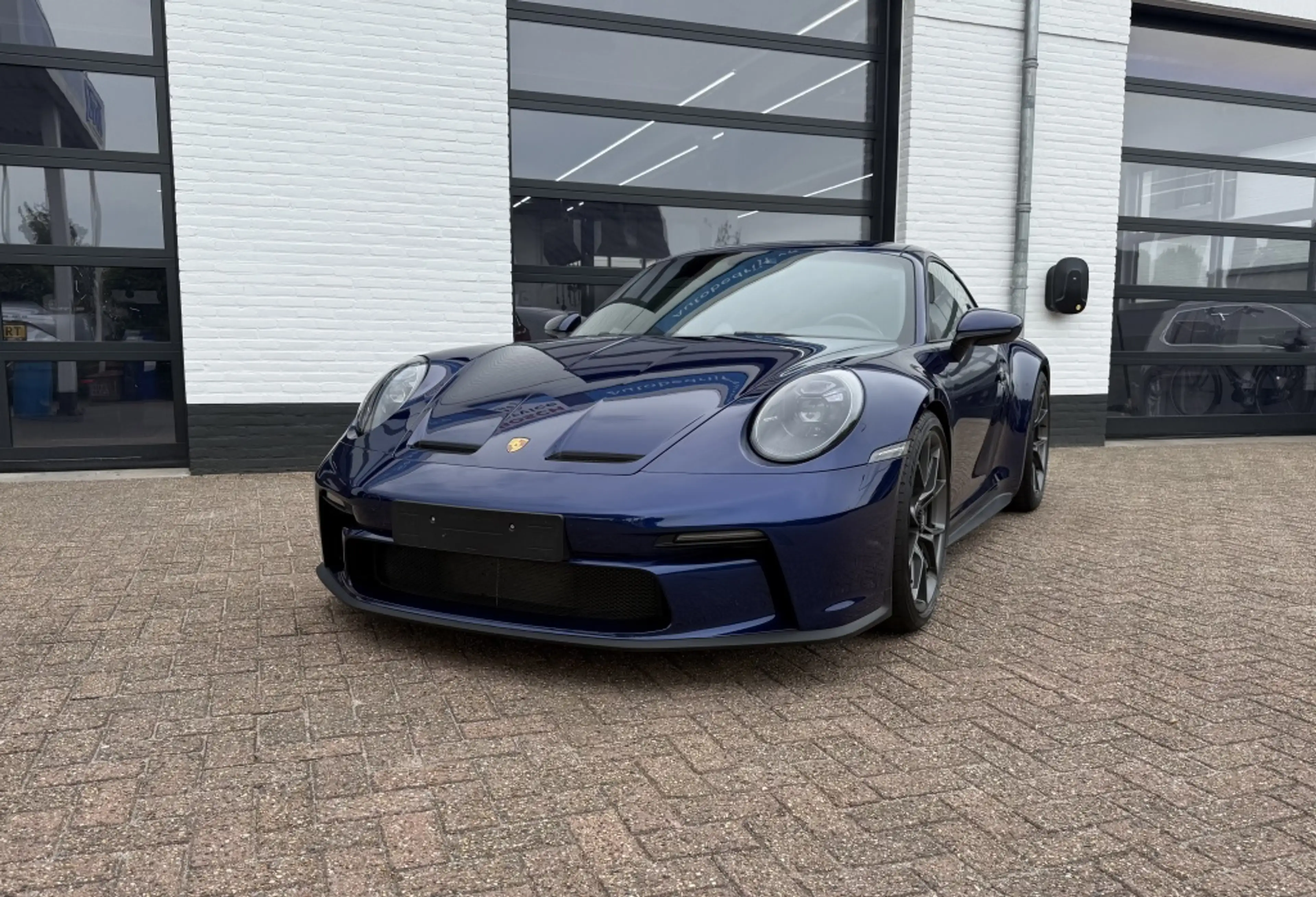 Porsche 992 992 4.0 GT3 Touring — photo 5