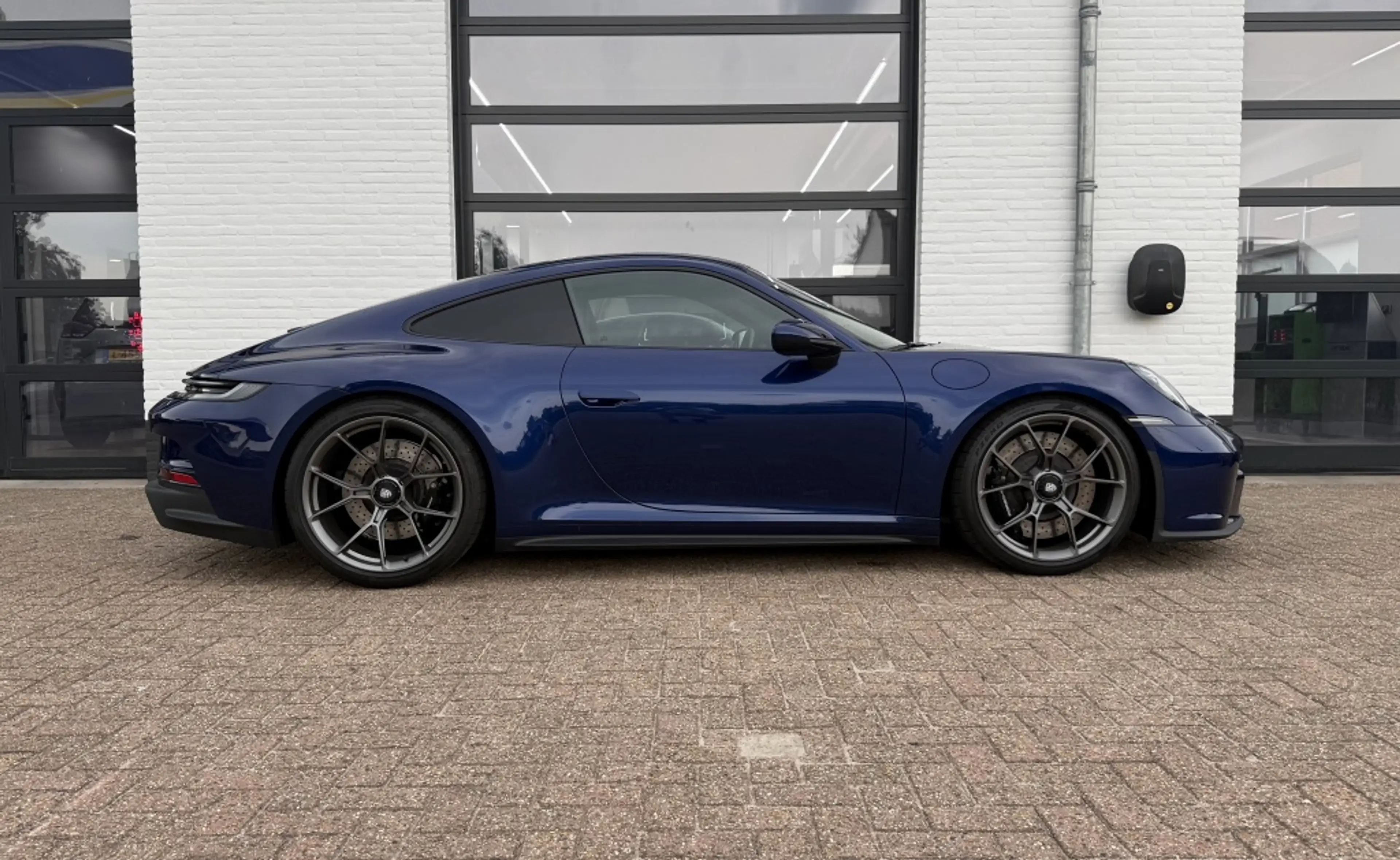 Porsche 992 992 4.0 GT3 Touring — photo 4
