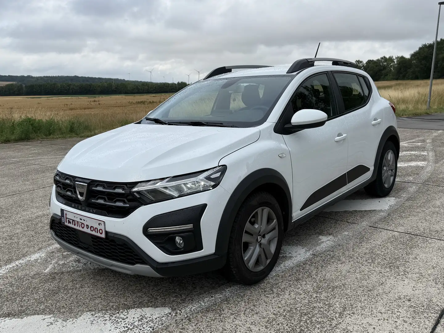 Dacia Sandero 1.0 TCe Essential - 1
