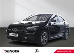 Mercedes-Benz GLA 200 AMG Panorama Distronic Kamera Keyless Go