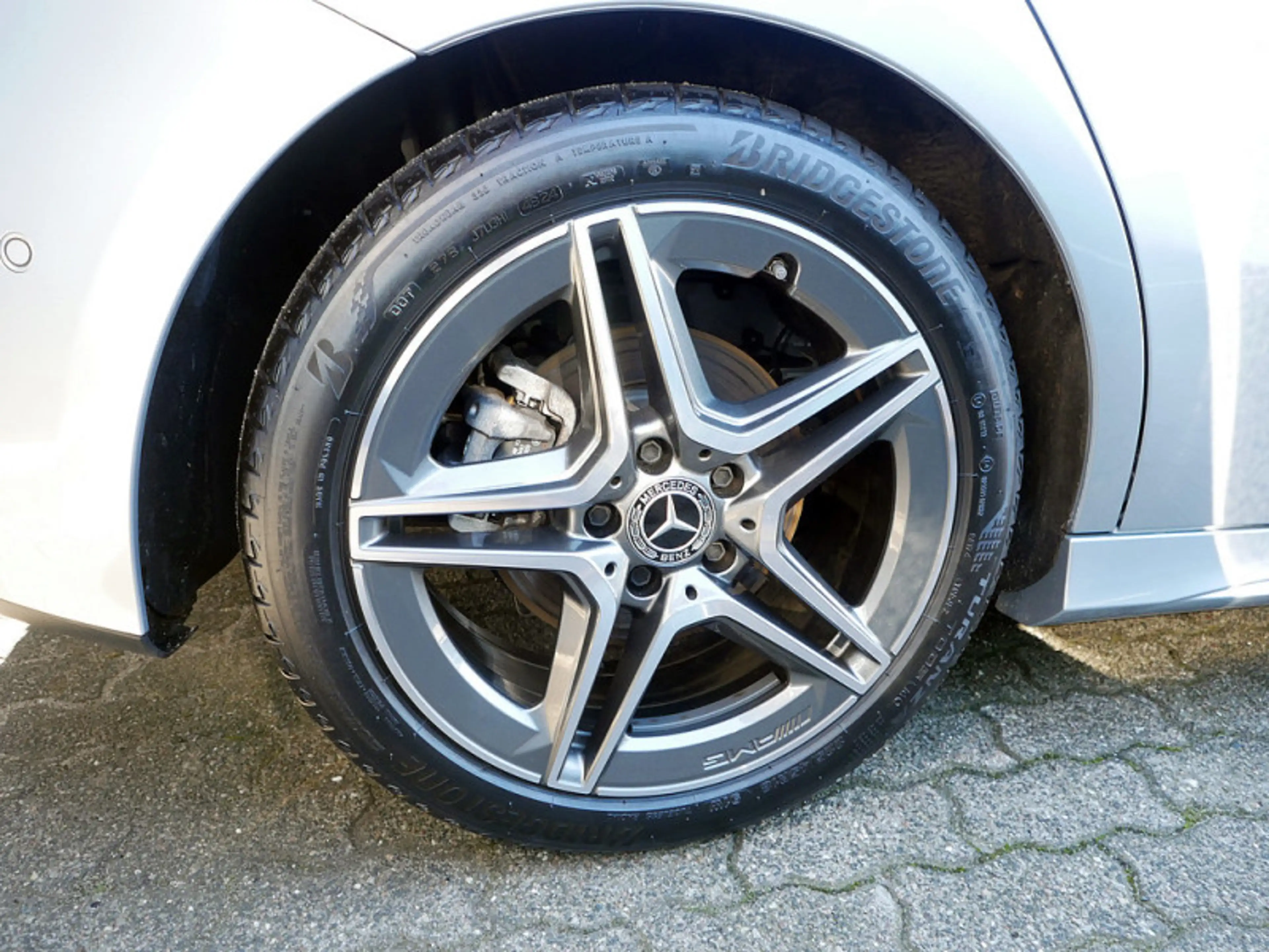 Mercedes-Benz A 200 , AMG Navi LED Kamera Spur PDC SHZ — photo 11