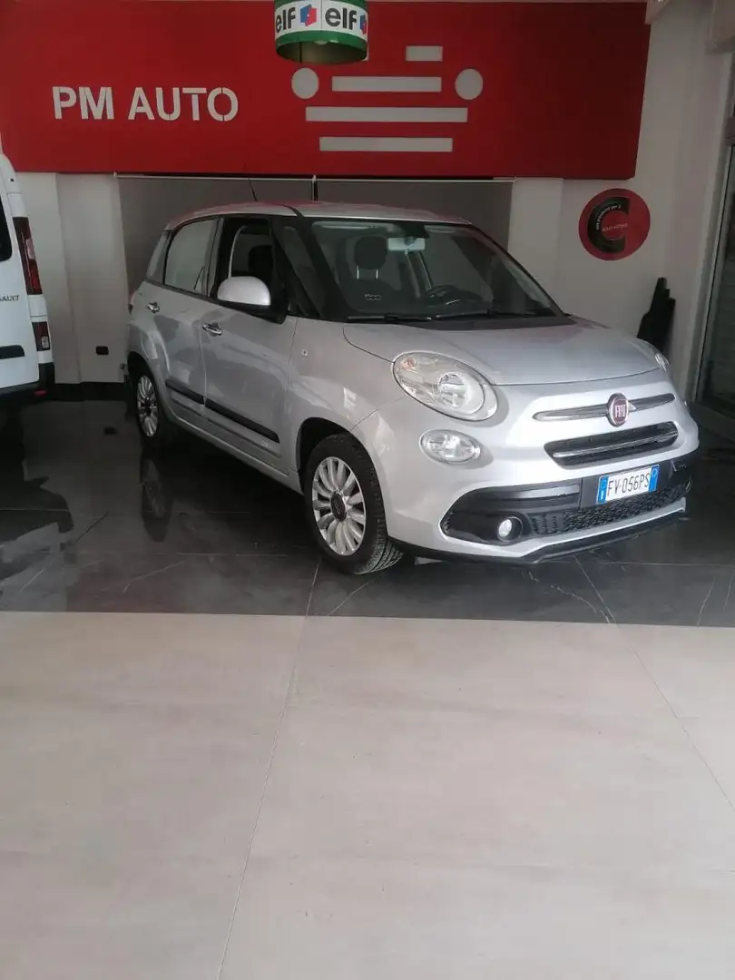 Fiat 500L 1.3 MJT 95 CV Urban Gris - 2