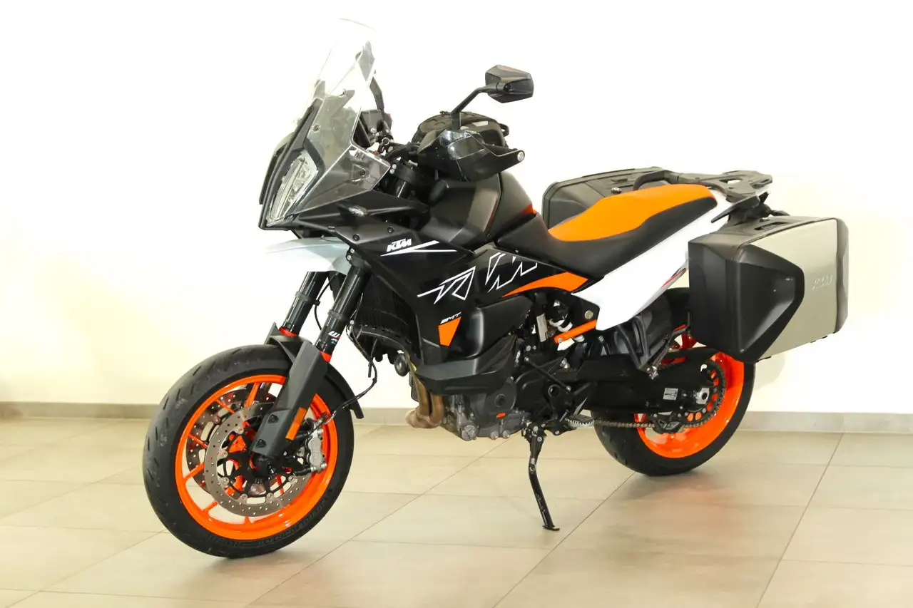 KTM