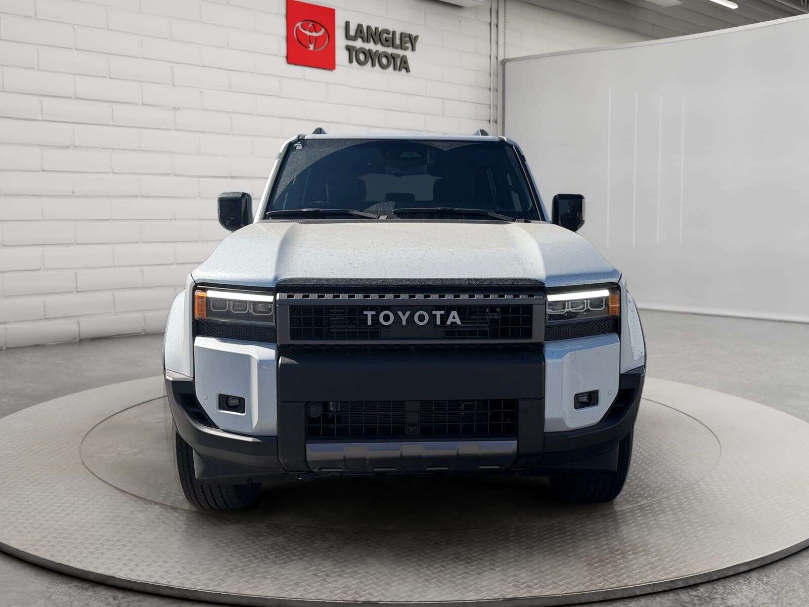 2027 Toyota Land Cruiser PREMIUM 4WD; HYBRID, LEATHER, HUD, JBL, SUNROOF, H — photo 1