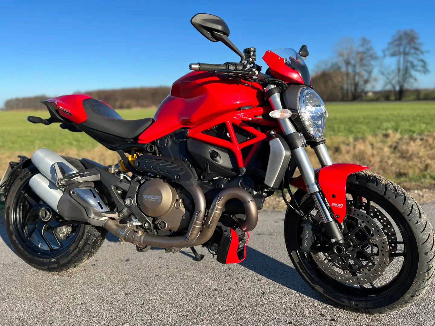 Ducati Monster 1200 Червоний - 2